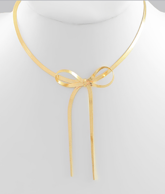 Snake Chain Bow Necklace